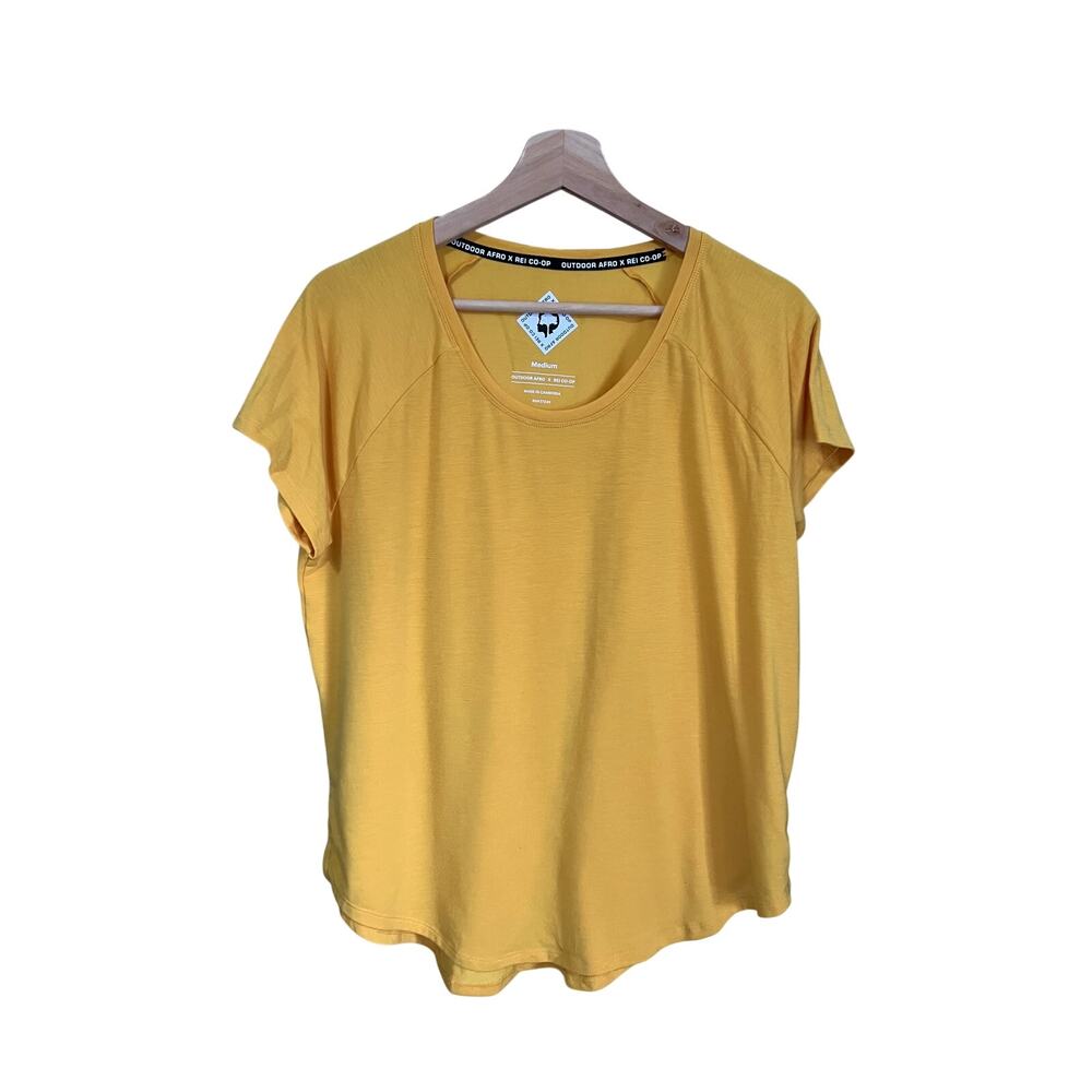 OUTDOOR AFRO x REI Yellow Shirt Size Medium